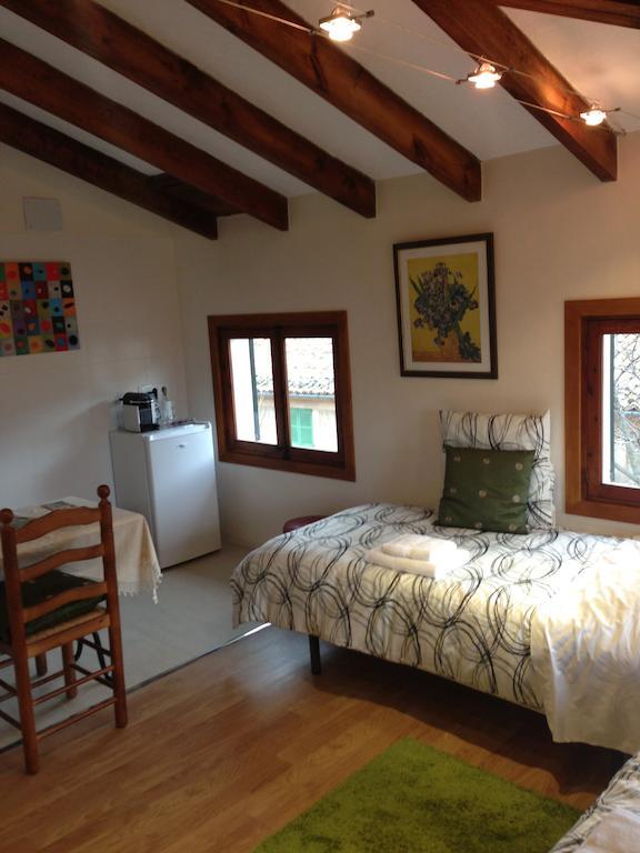 Allotjaments Serra De Tramuntana Bed and breakfast