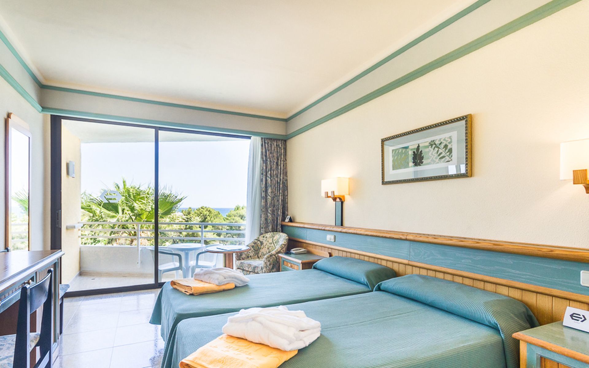 Hotel Exagon Park 4*