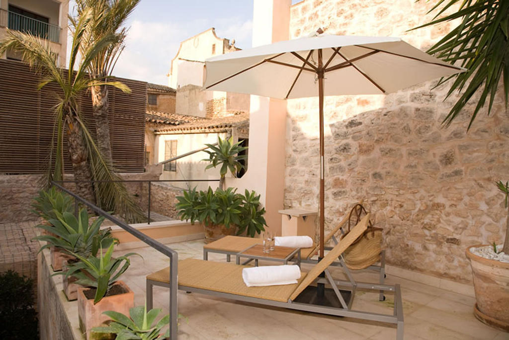 Bed and breakfast S'hotelet De 3*