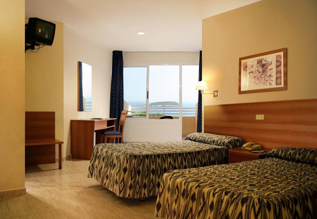 Hotel Fergus Pax- Adults Only