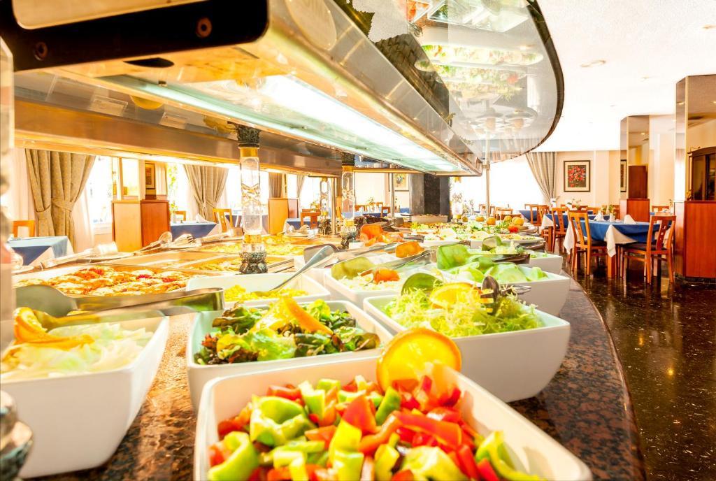 Roc Oberoy Hotel