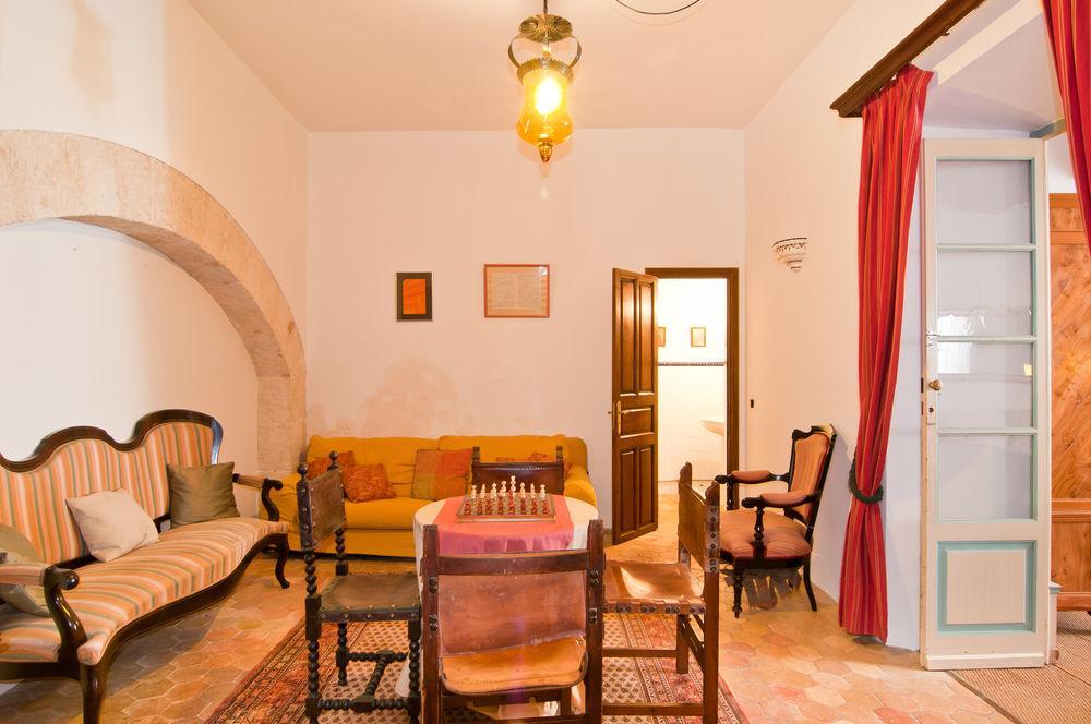 Hotel Leon De Sineu 3*