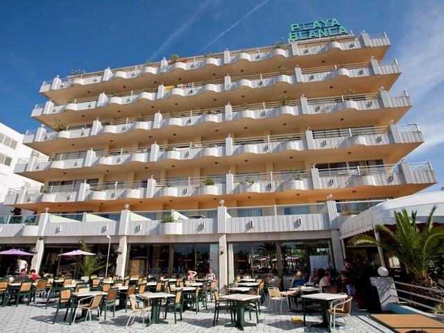 Bj Playa Blanca Hotel 2*