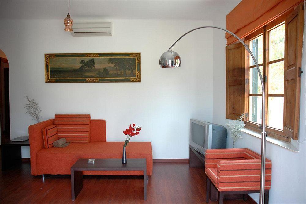 Loftotel Canet Hotel 4*