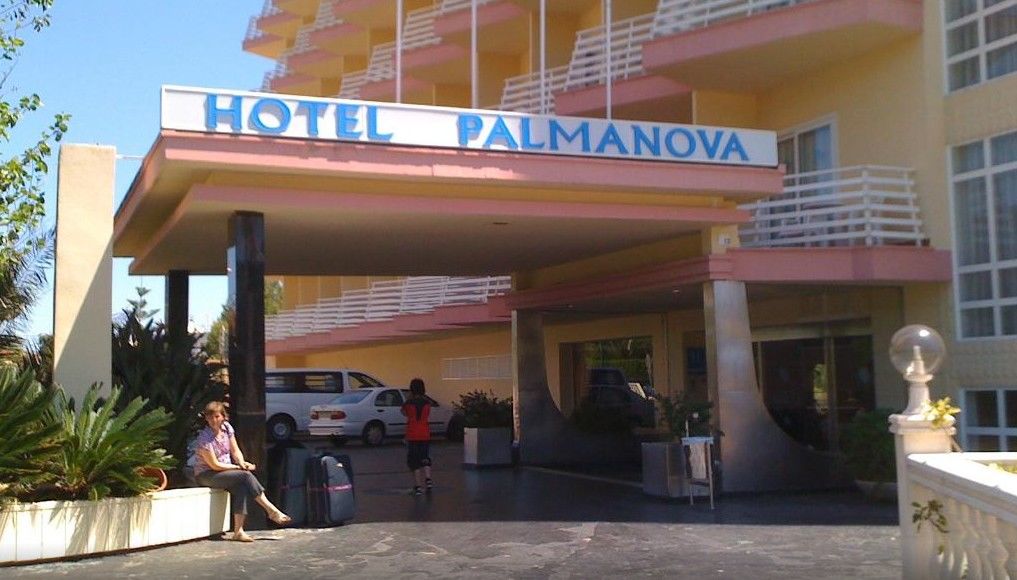 Globales 4*
