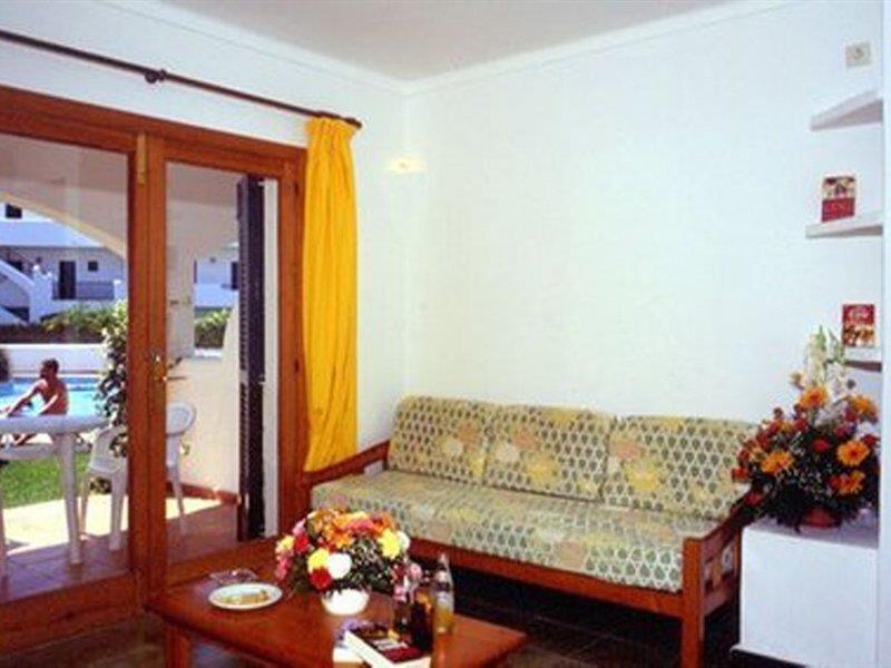 Blue Sea Ses Cases D'or Apartahotel 4*