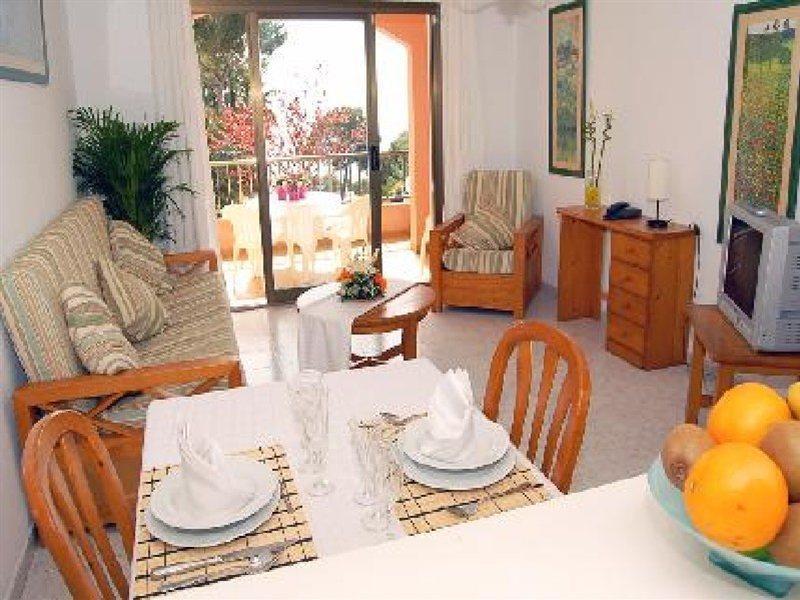Ona Aucanada Apartahotel 3*