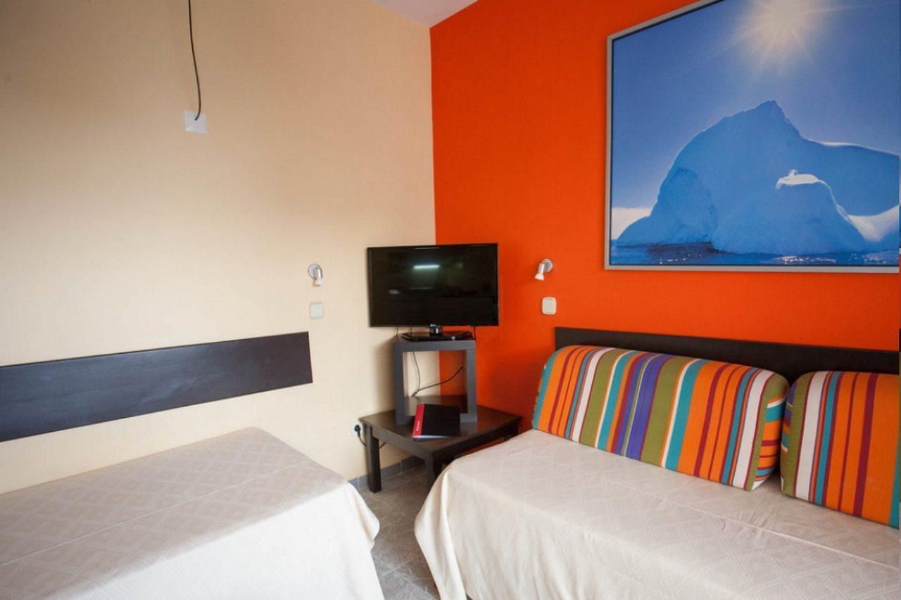 Sol Lunamar - Adults Only 3*