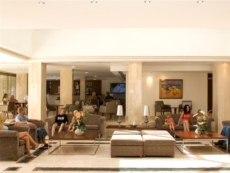 Playa Dorada Apartahotel 3*