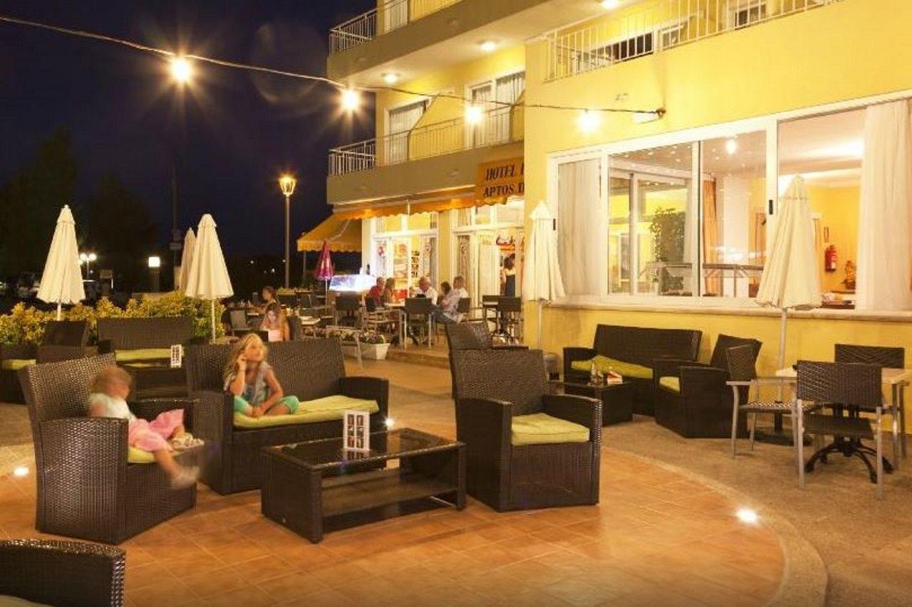 Panorama Hotel 2*