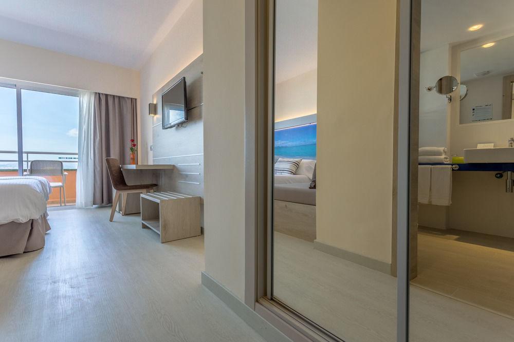 Aparthotel Apartamentos Ferrer Janeiro Port de Alcudia (Mallorca)