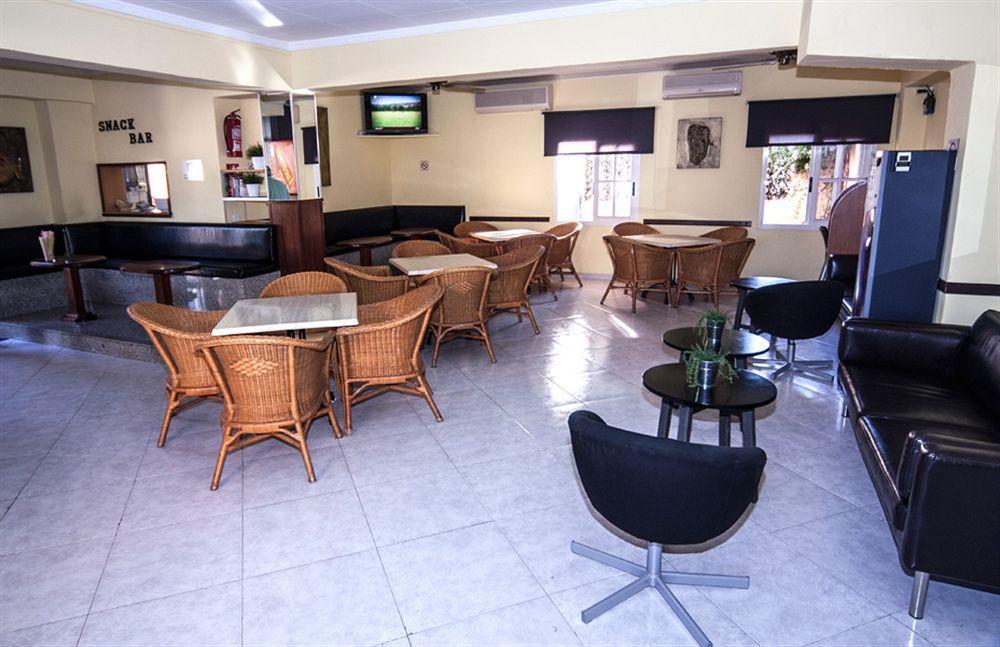 Apartahotel Martinez