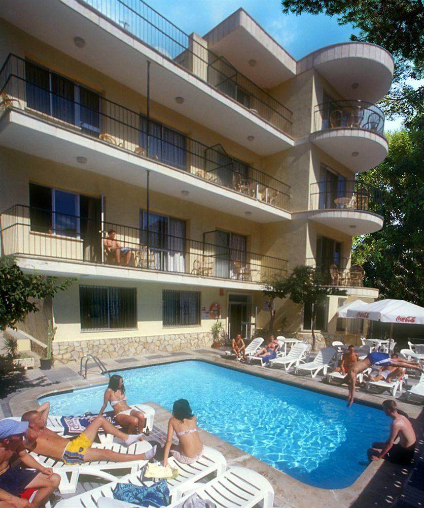 Apartahotel Martinez