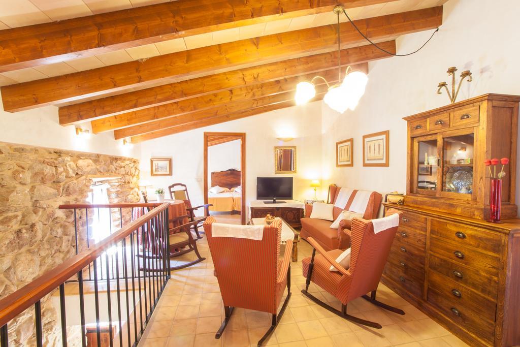 Son Gorrió Villa *
