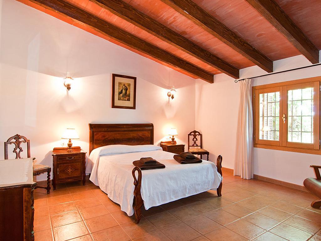 Es Lladoner Villa *