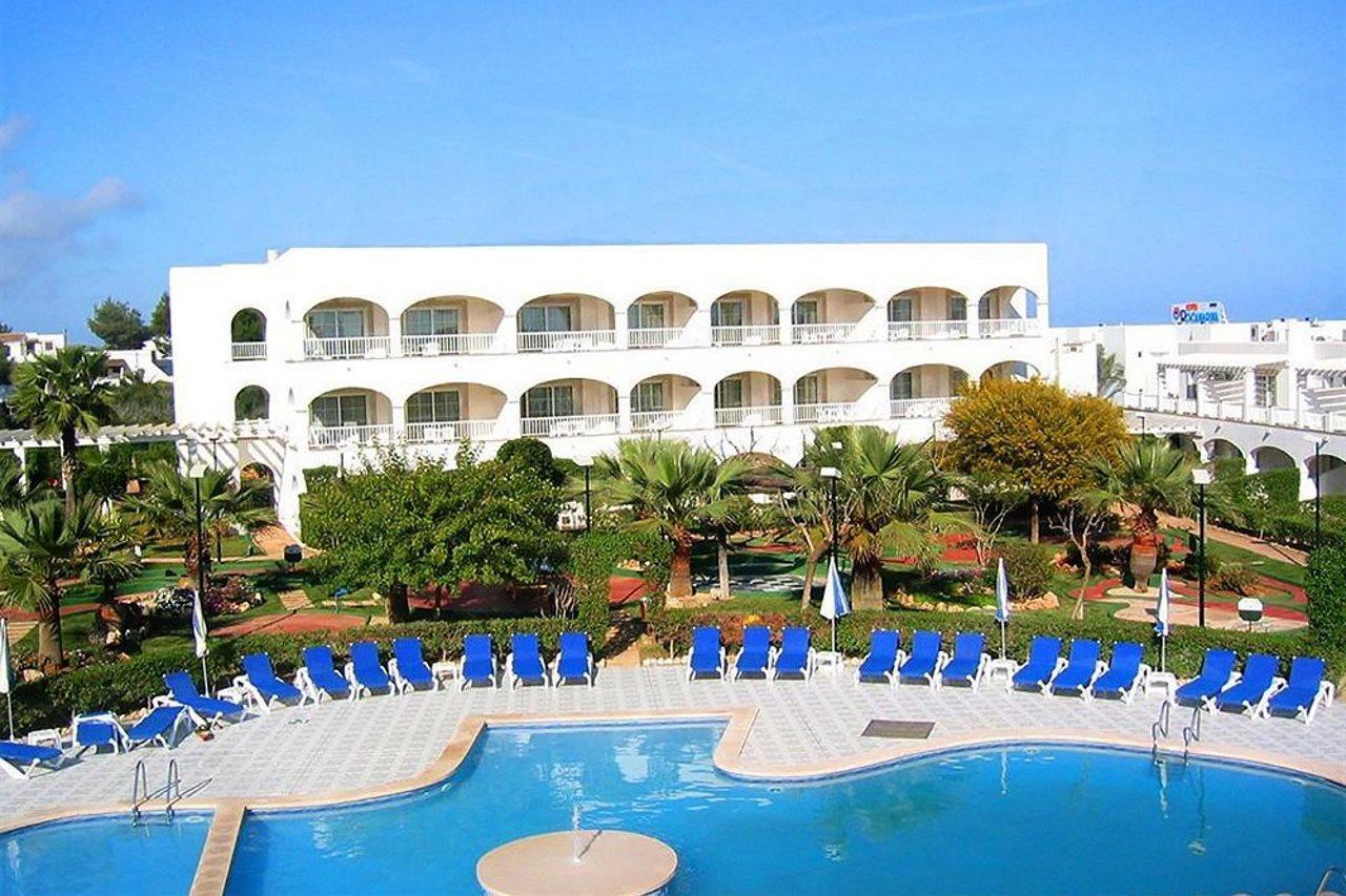 Ona Village 4*