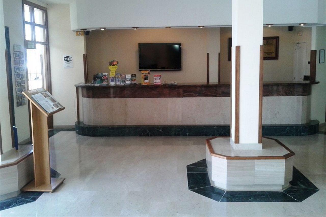 Ona Village Aparthotel 4*