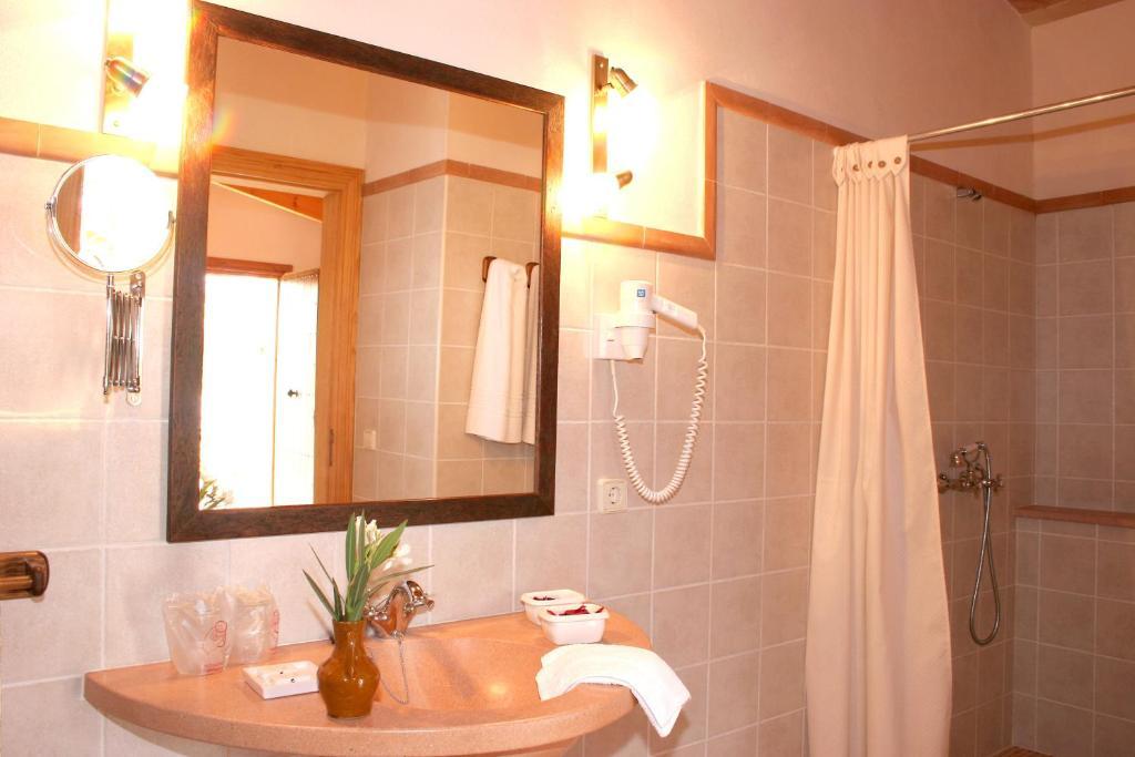 Agroturismo Finca Son Sala *