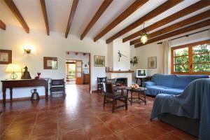Cami De Can Lloberines Holiday House