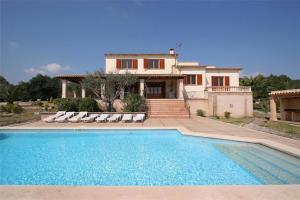 Xxx Holiday House Hotel *