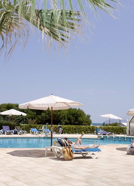 Dunes Platja Apartahotel