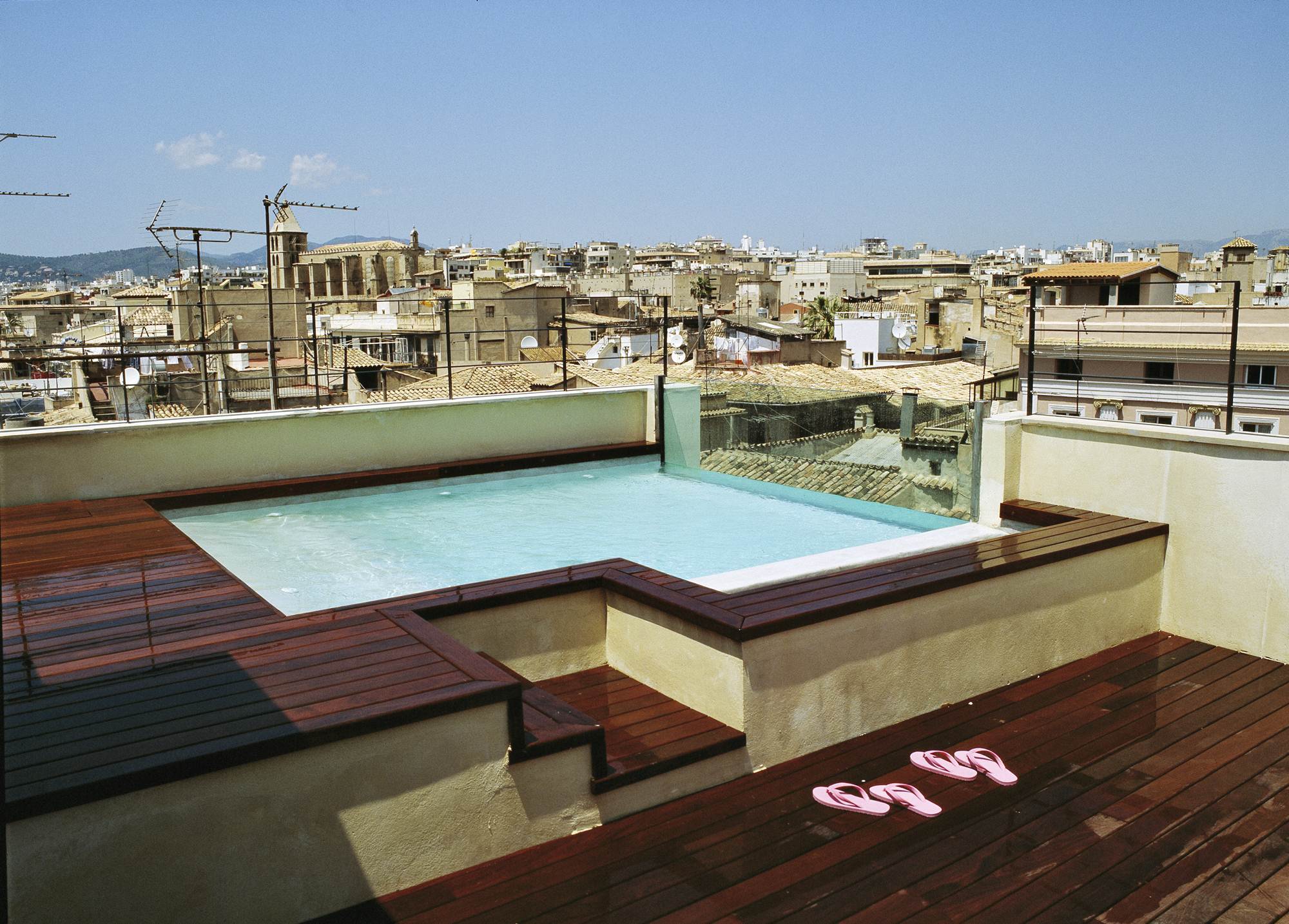 Petit Palace Tres Hotel 4*