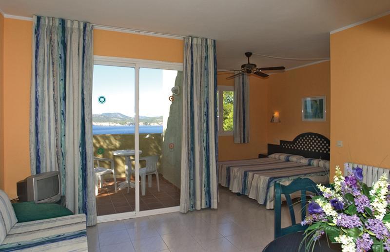 Purobeach Hotel