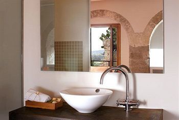 Ca'N Riera Hotel 3*