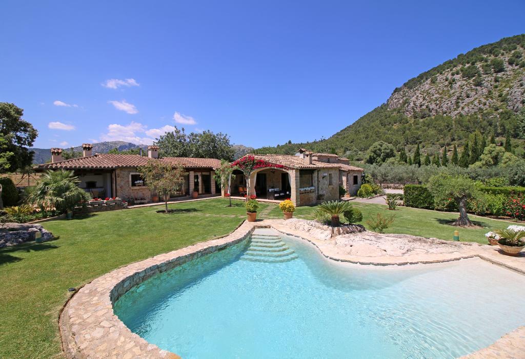 Villa Son Brullet *