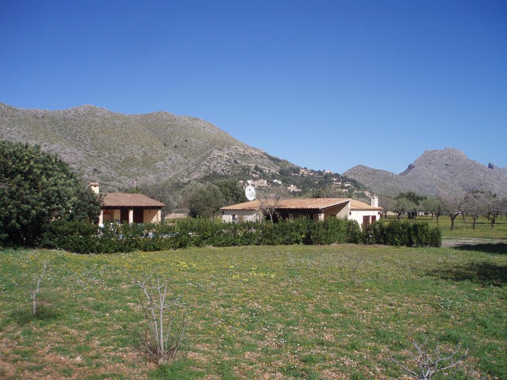 Magdalena Villa *
