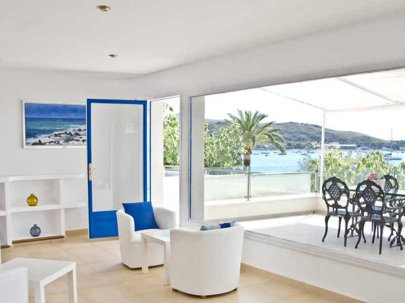Capri 3*