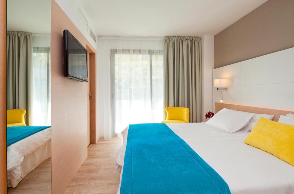 Js Palma - Adults Only 4*