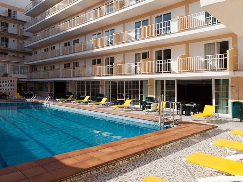 Hotel Riutort 3*