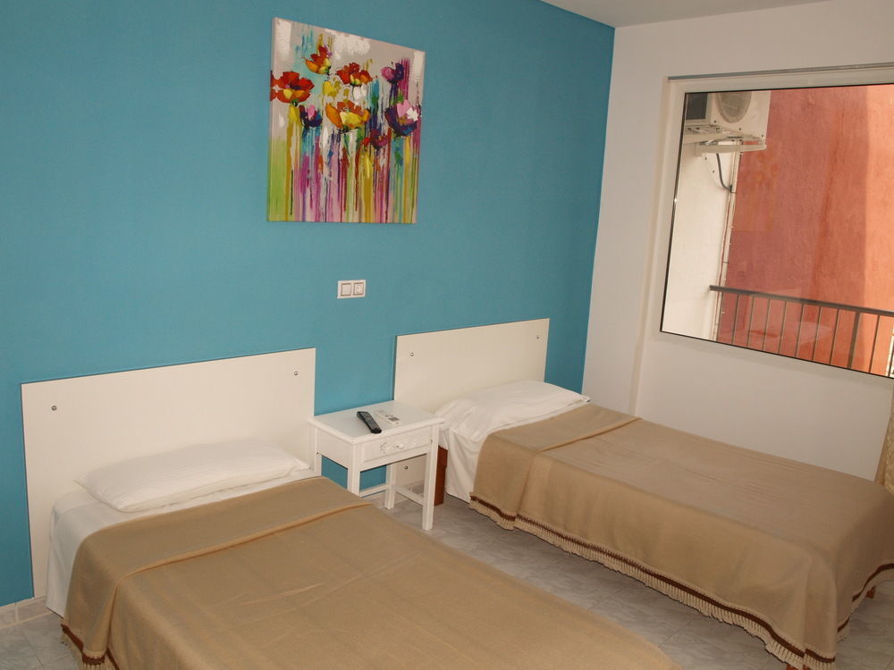 Xapala Hotel 3*