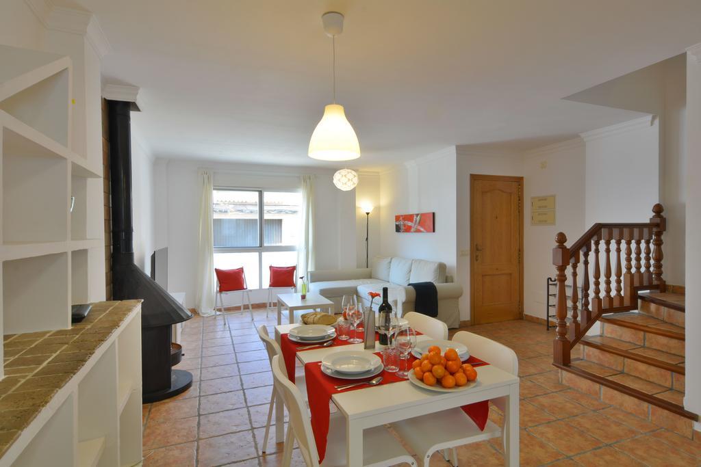 Townhouse 200mts From The Sea Up To 6 Guests *