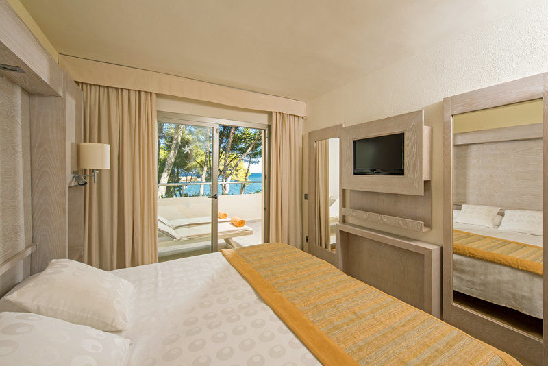 Iberostar Pinos Park Hotel Font de sa Cala