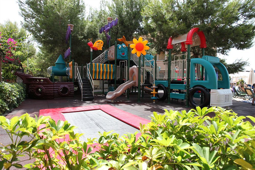 Zafiro Tropic Apartahotel 4*