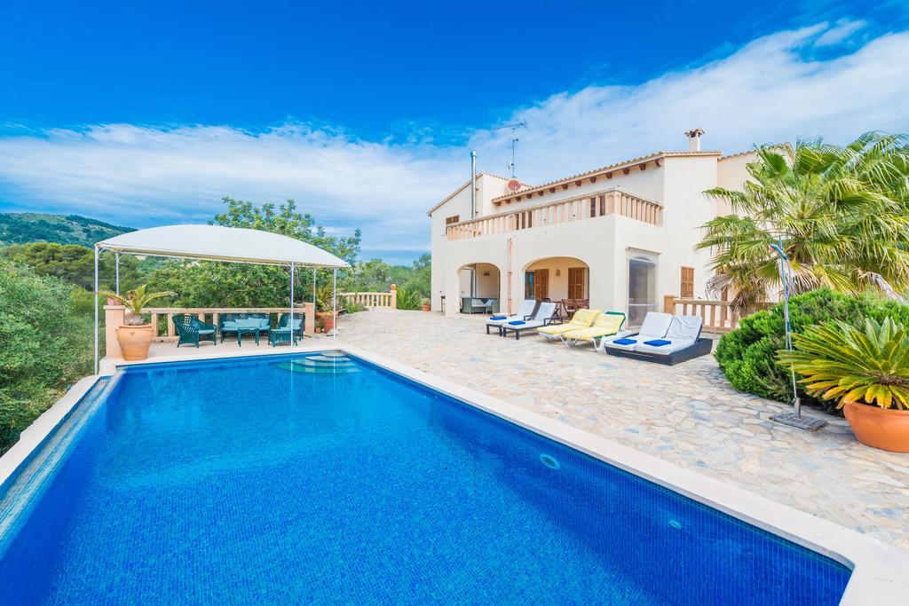 Canals Villa *
