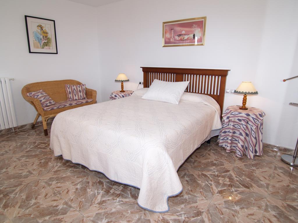 Lopez Villa *