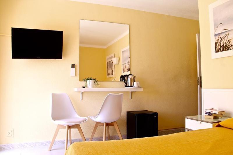 Hsr Gil (adults Only) Hostal