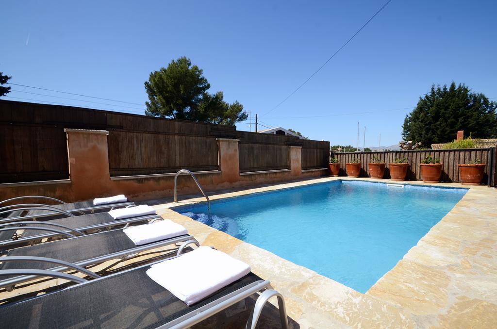 5 Oceanos Villa *