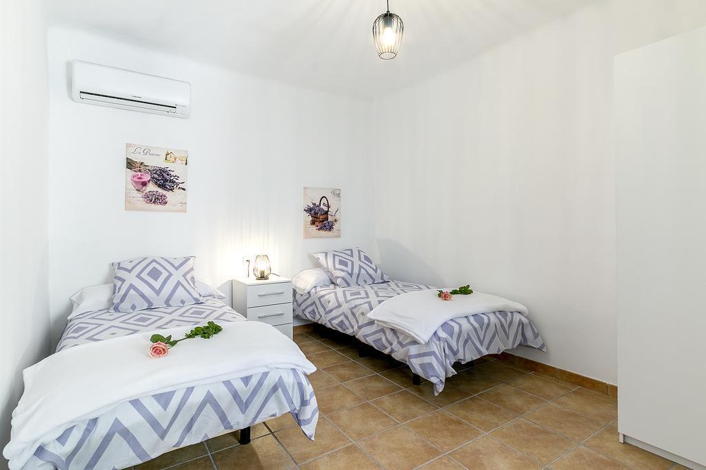 Сasa de vacaciones Town House Cas Decu *