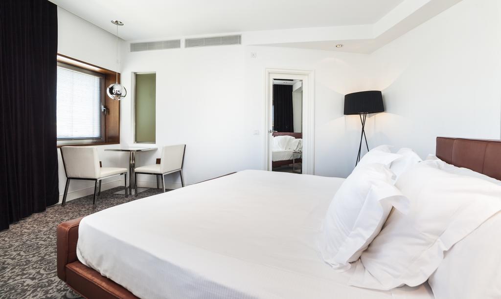 Ur Palacio Avenida 4*