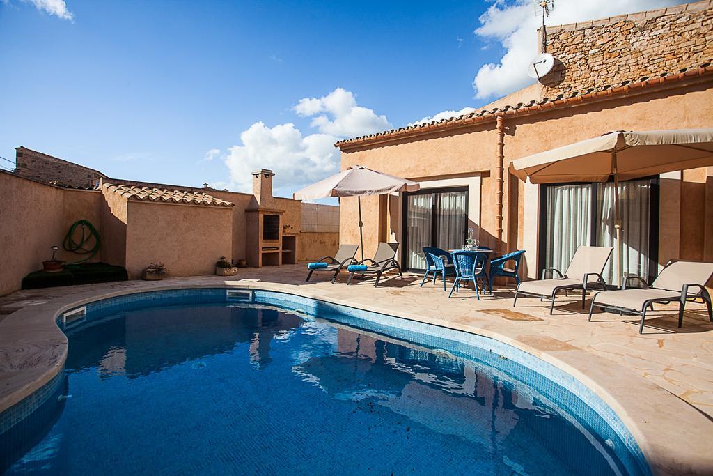 Pool House Marineta * Llombarts