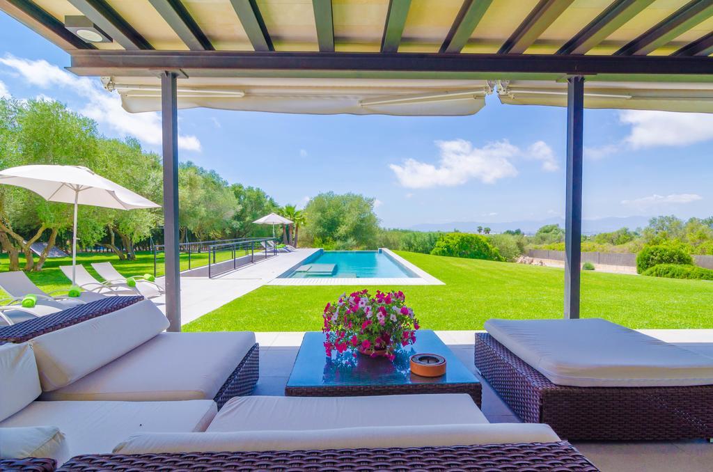 Villa Son Oliver *