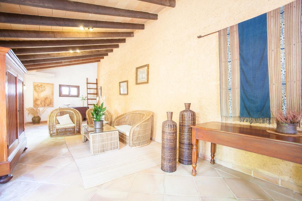 Casta Villa *