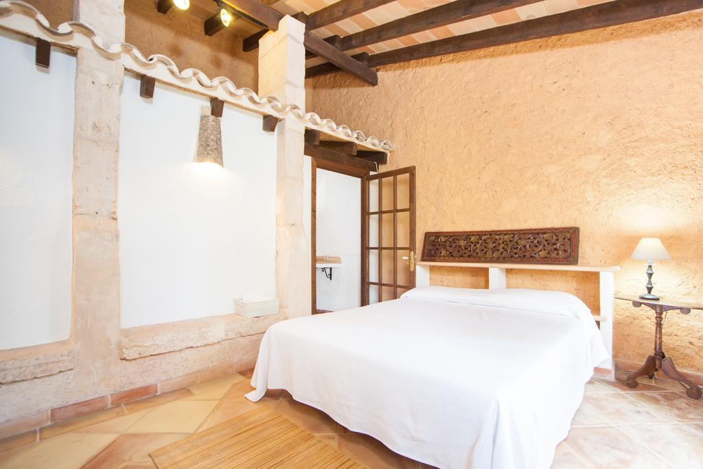 Casta Villa *