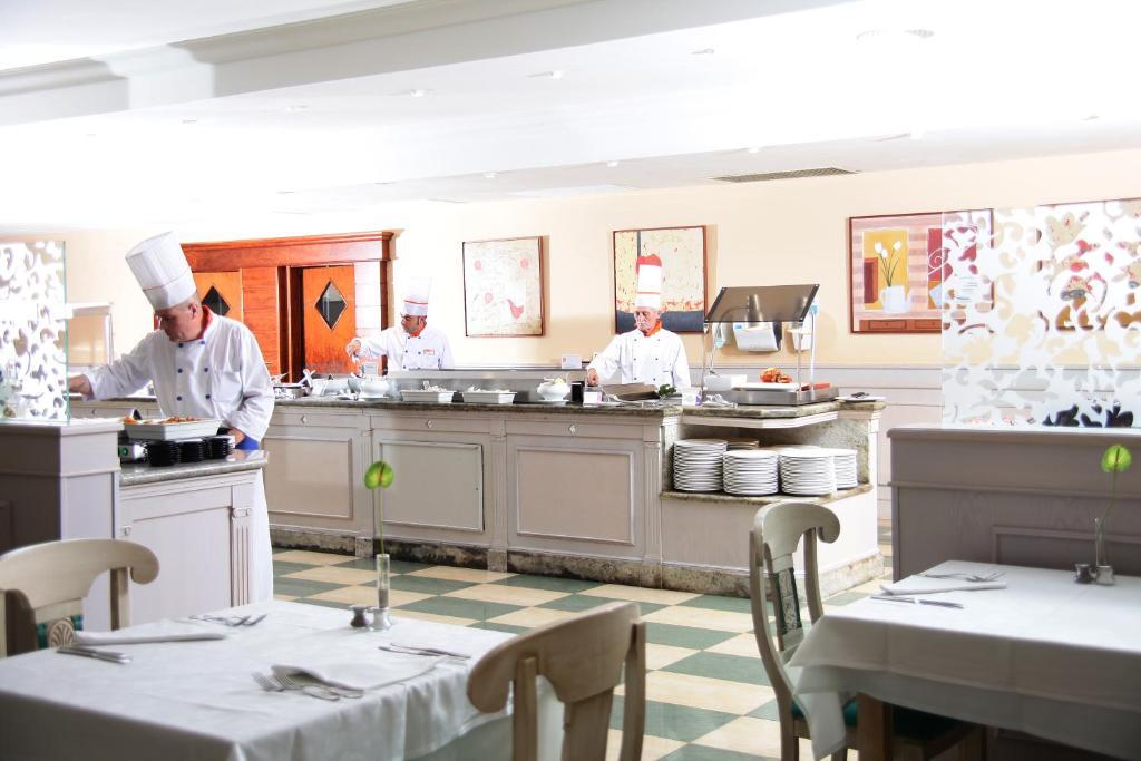 Aparthotel Zafiro Cala Mesquida (Mallorca)