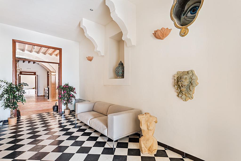 Hotel Reads Balance Santa Maria del Cami (Mallorca)