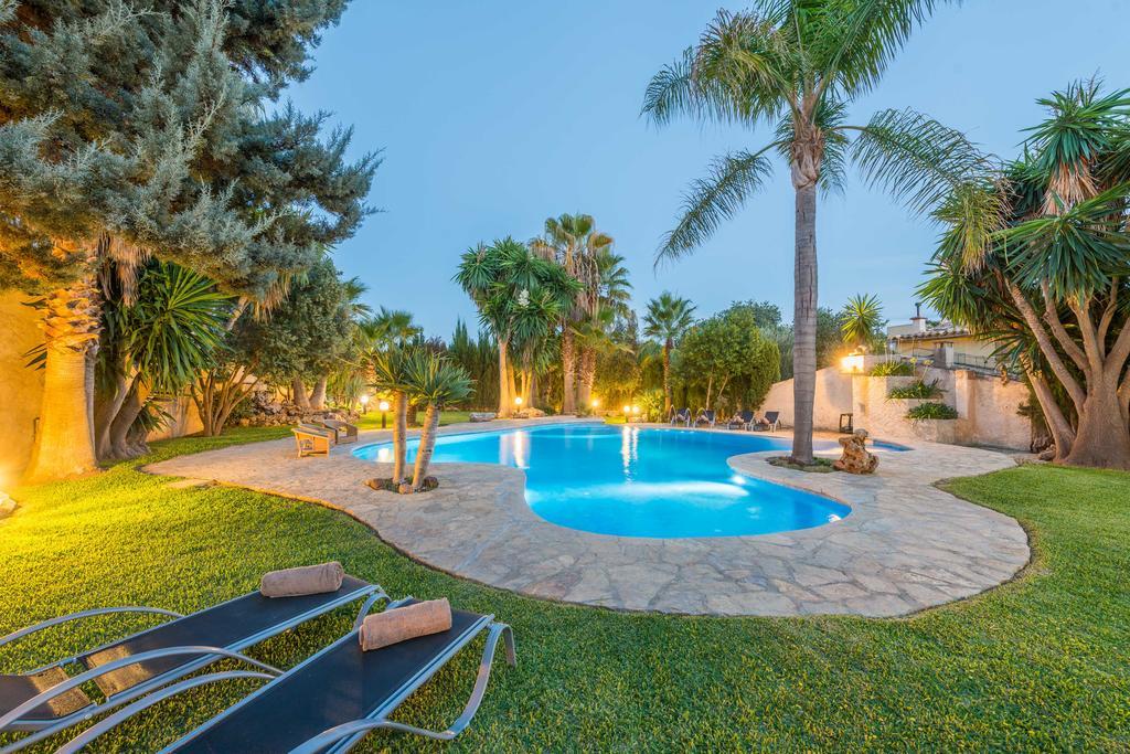 Villa Gual
